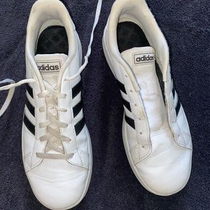 White adidas shoes size 6